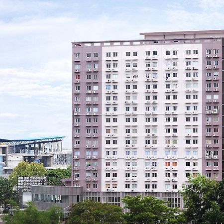 에브리데이 스마트 호텔 말랑 외부 사진